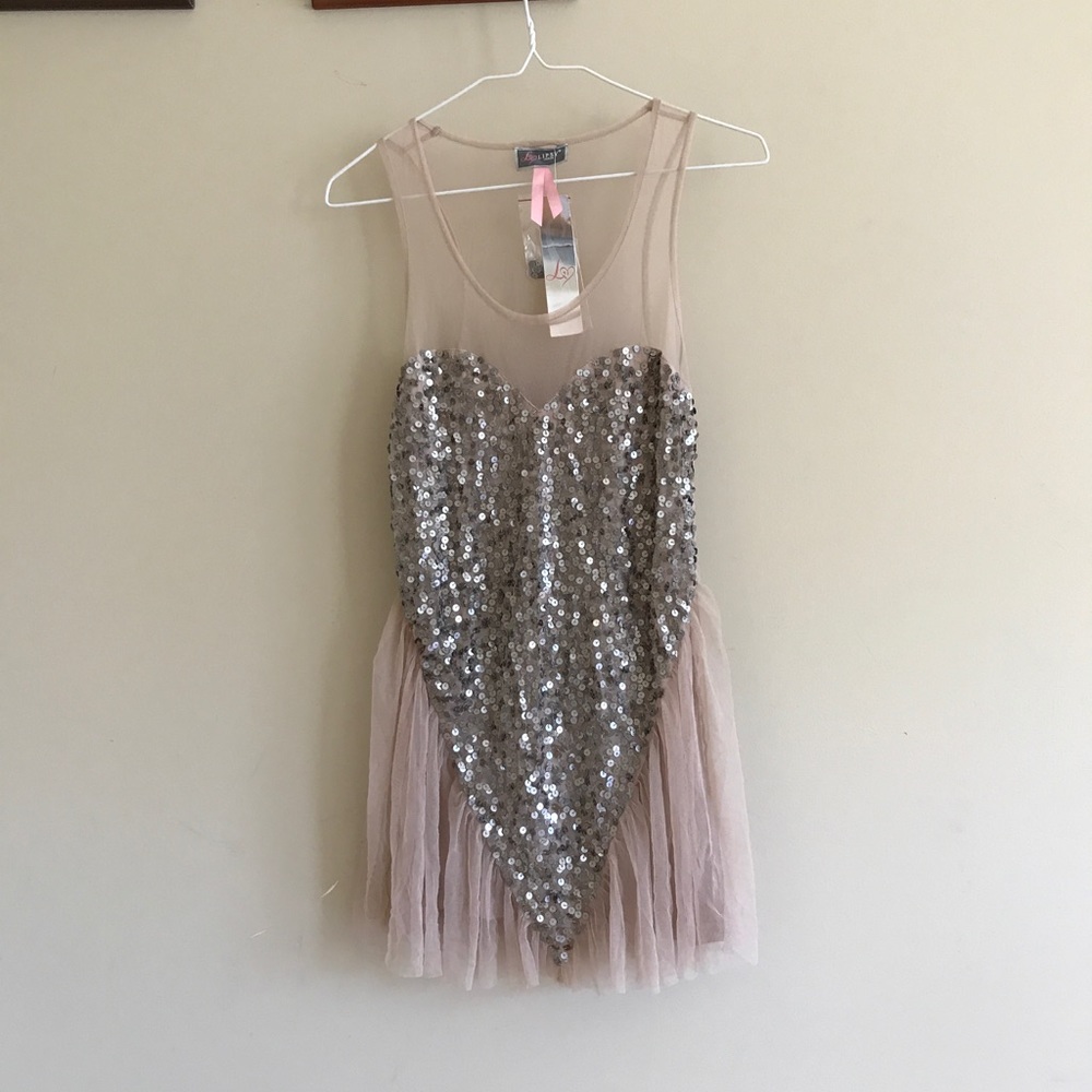 Lipsy sleeveless chiffon top w/ sequin heart